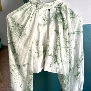 Pleated Crop Blouse ballon sleeves